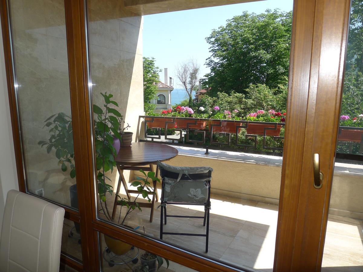 Sea Garden Lux Apartment Varna Eksteriør billede