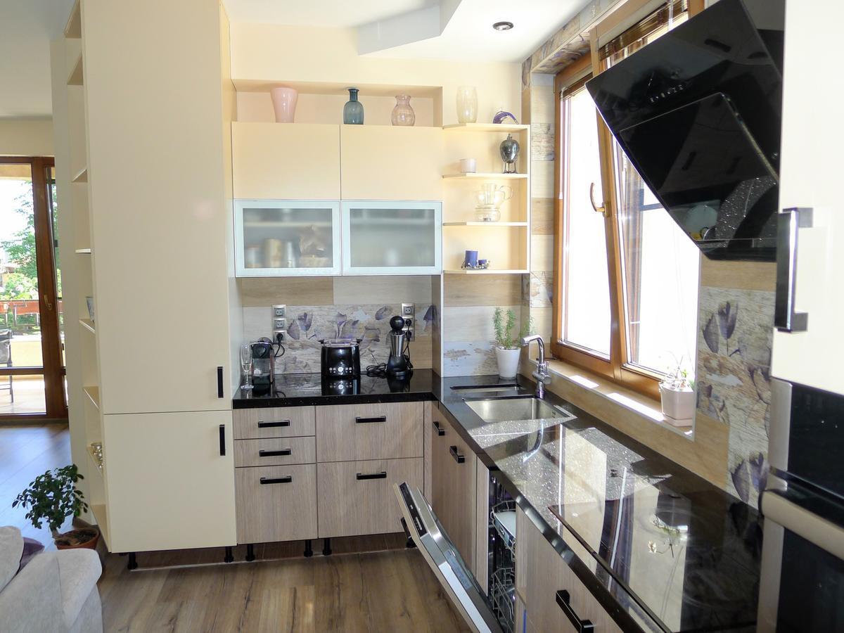 Sea Garden Lux Apartment Varna Eksteriør billede