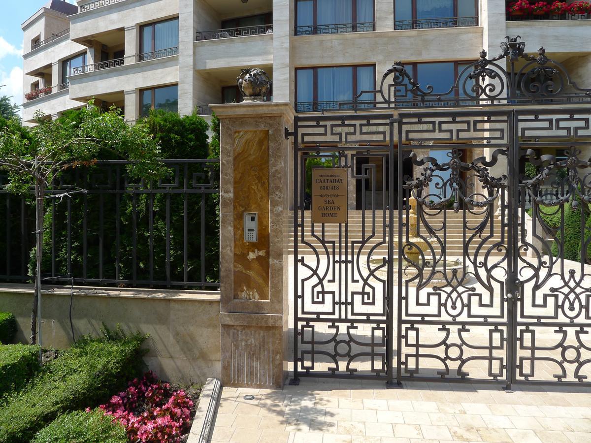 Sea Garden Lux Apartment Varna Eksteriør billede