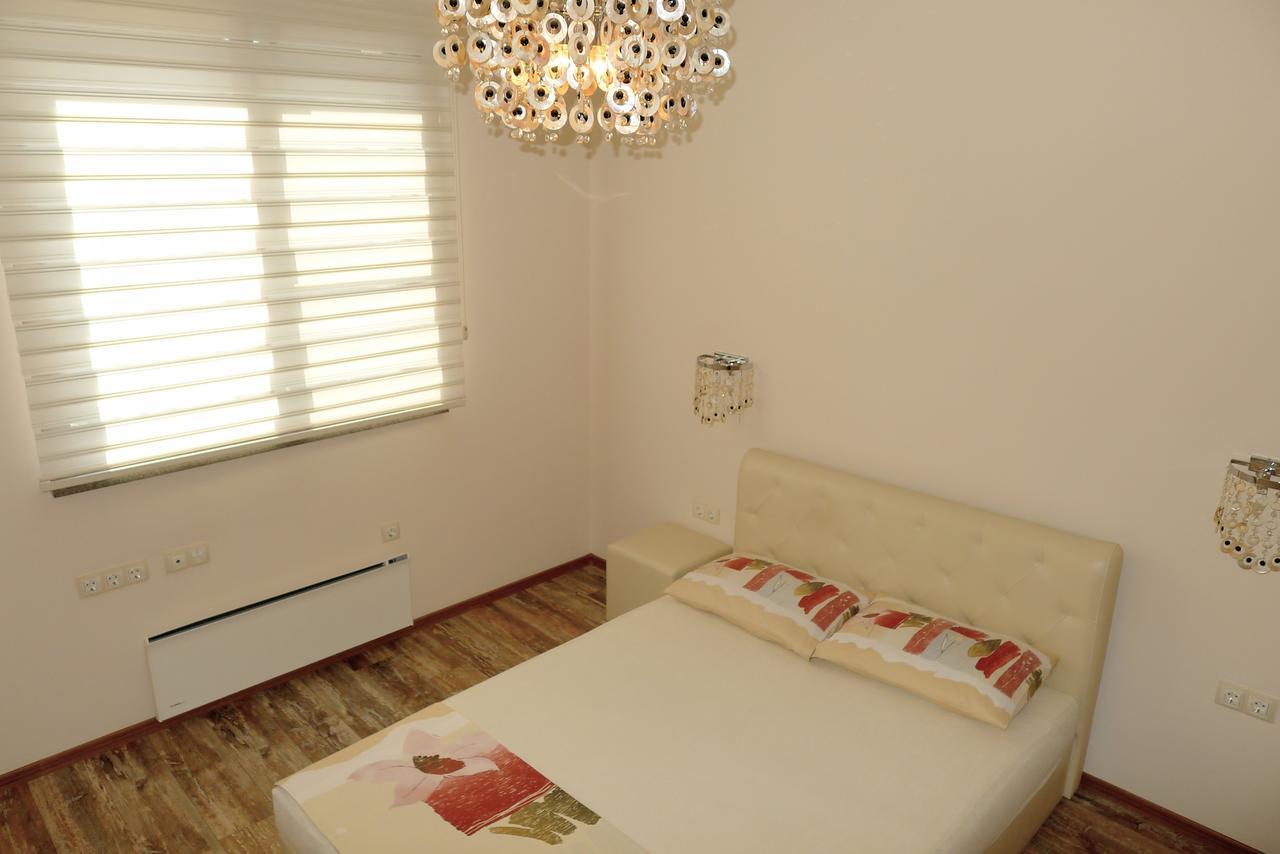 Sea Garden Lux Apartment Varna Eksteriør billede